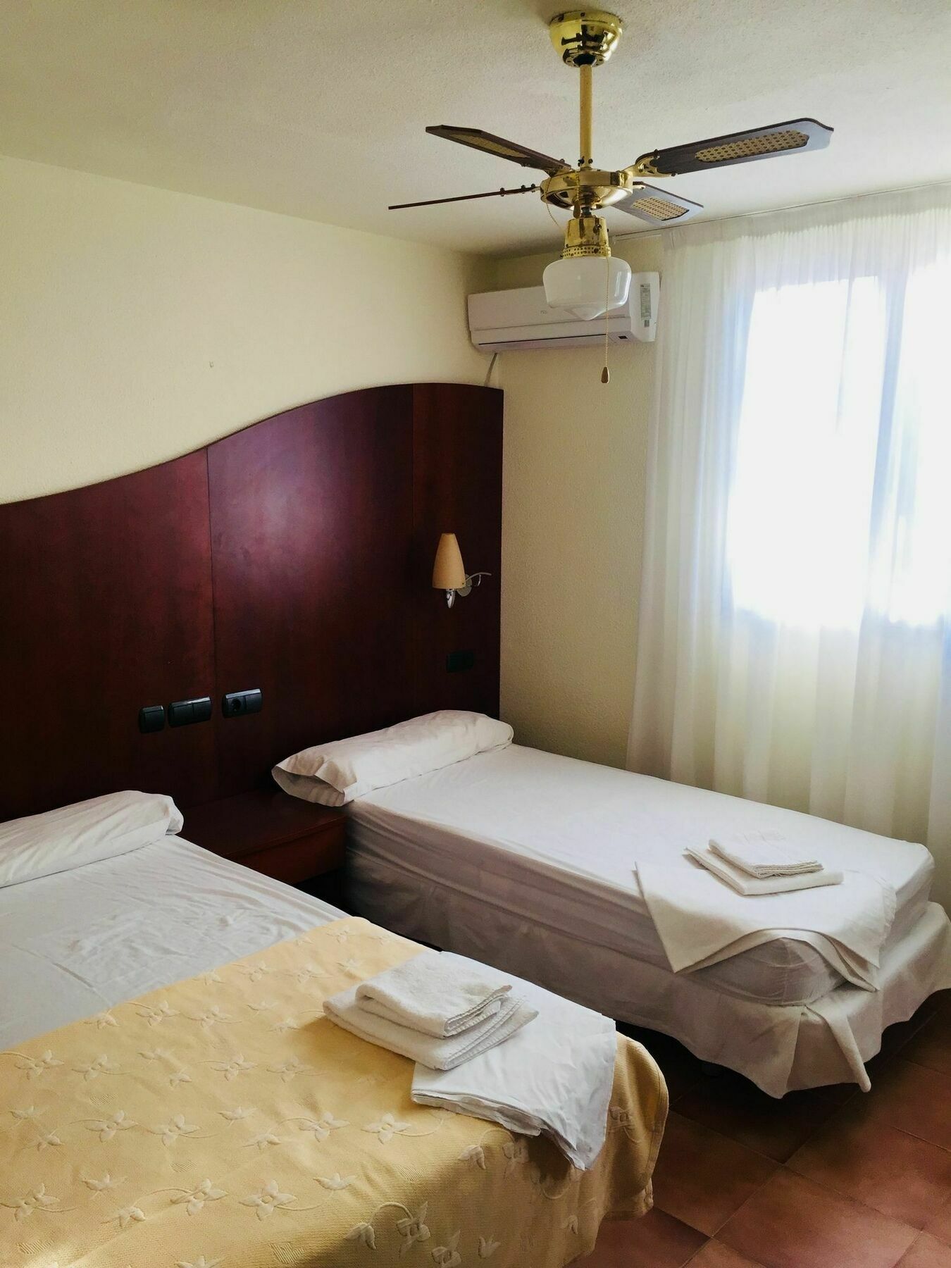 Hostal Bahia Alicante La Condomina Екстер'єр фото
