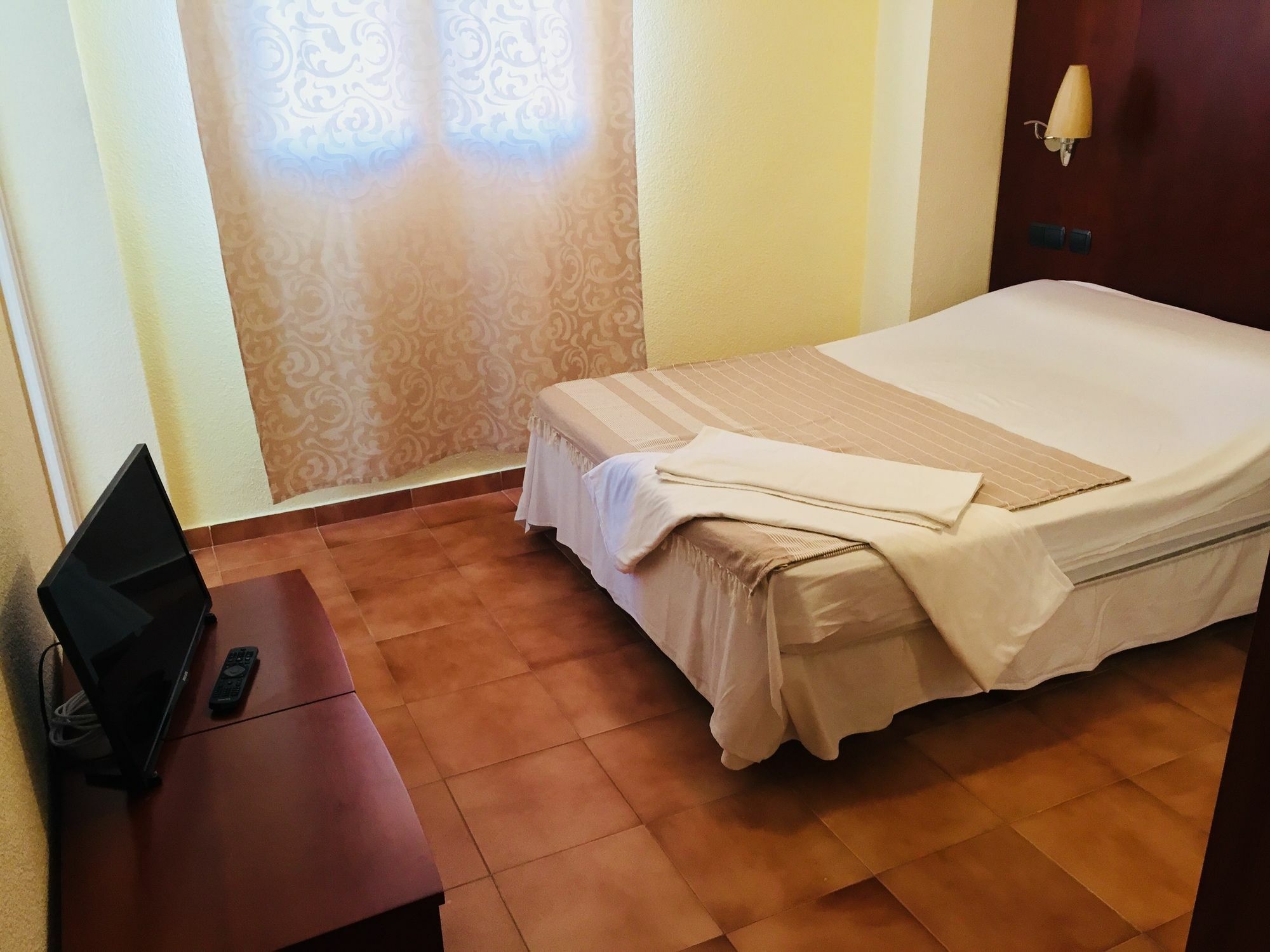 Hostal Bahia Alicante La Condomina Екстер'єр фото
