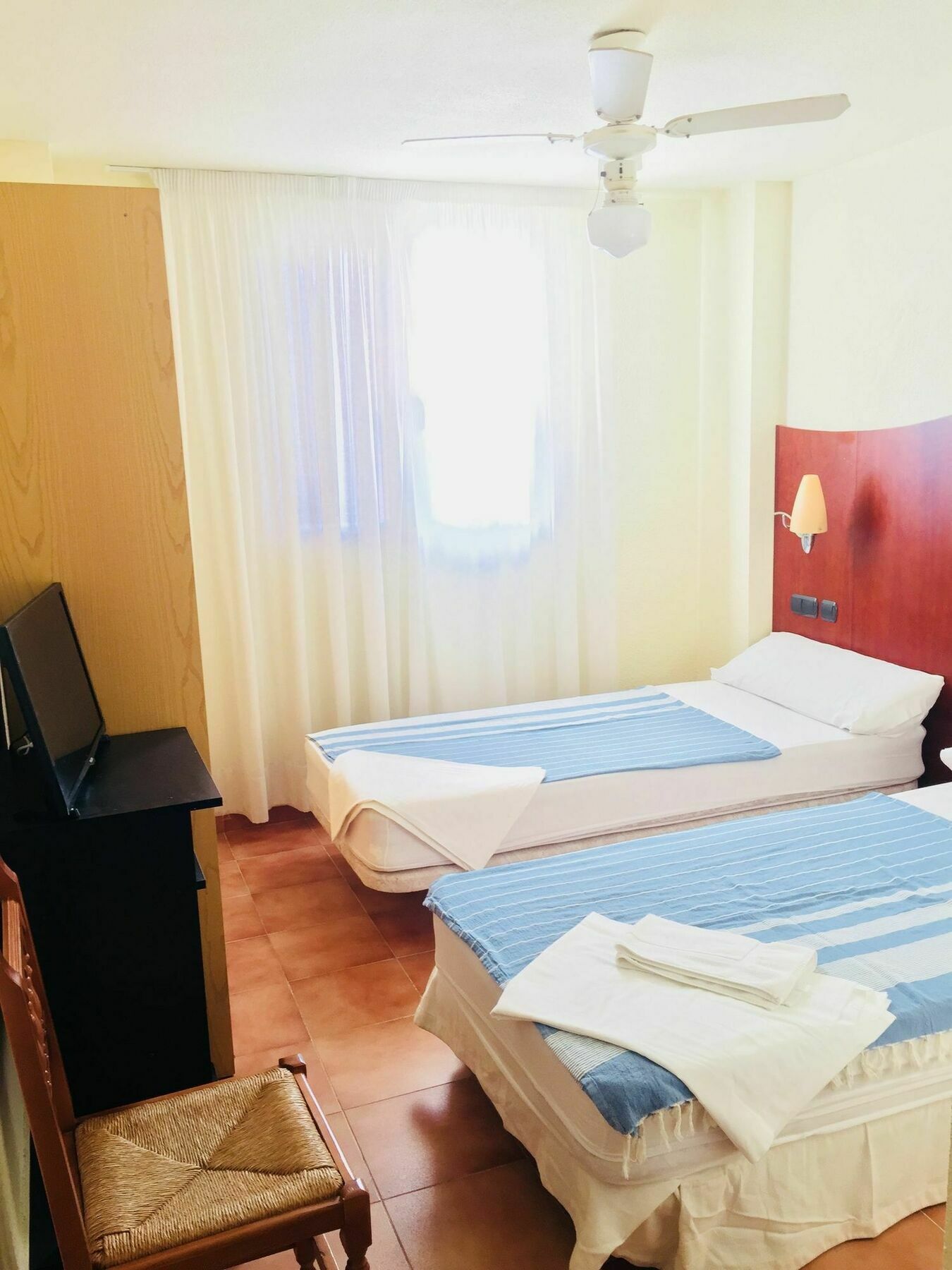 Hostal Bahia Alicante La Condomina Екстер'єр фото